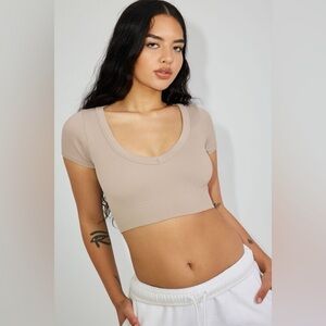 Garage Sonia Seamless Plunge Tee